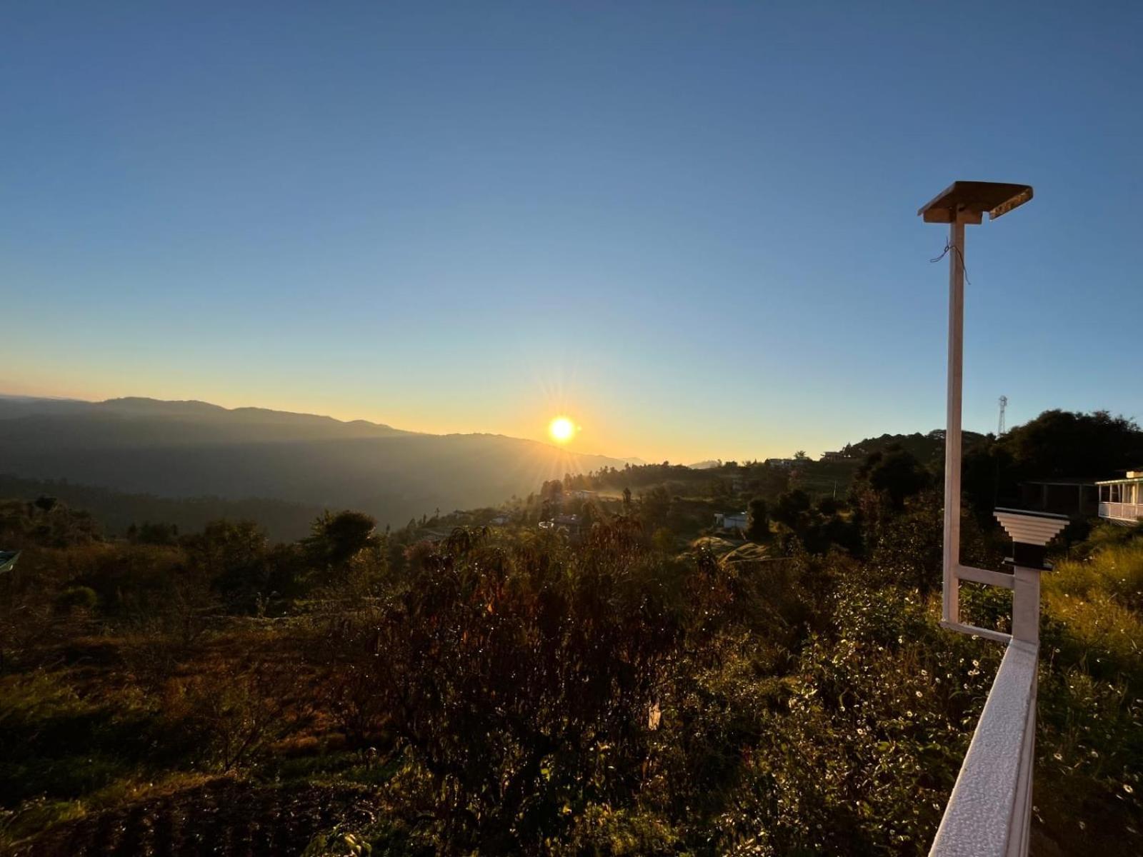 Himalayanblues Cottages&Stays Муктесвар Екстериор снимка
