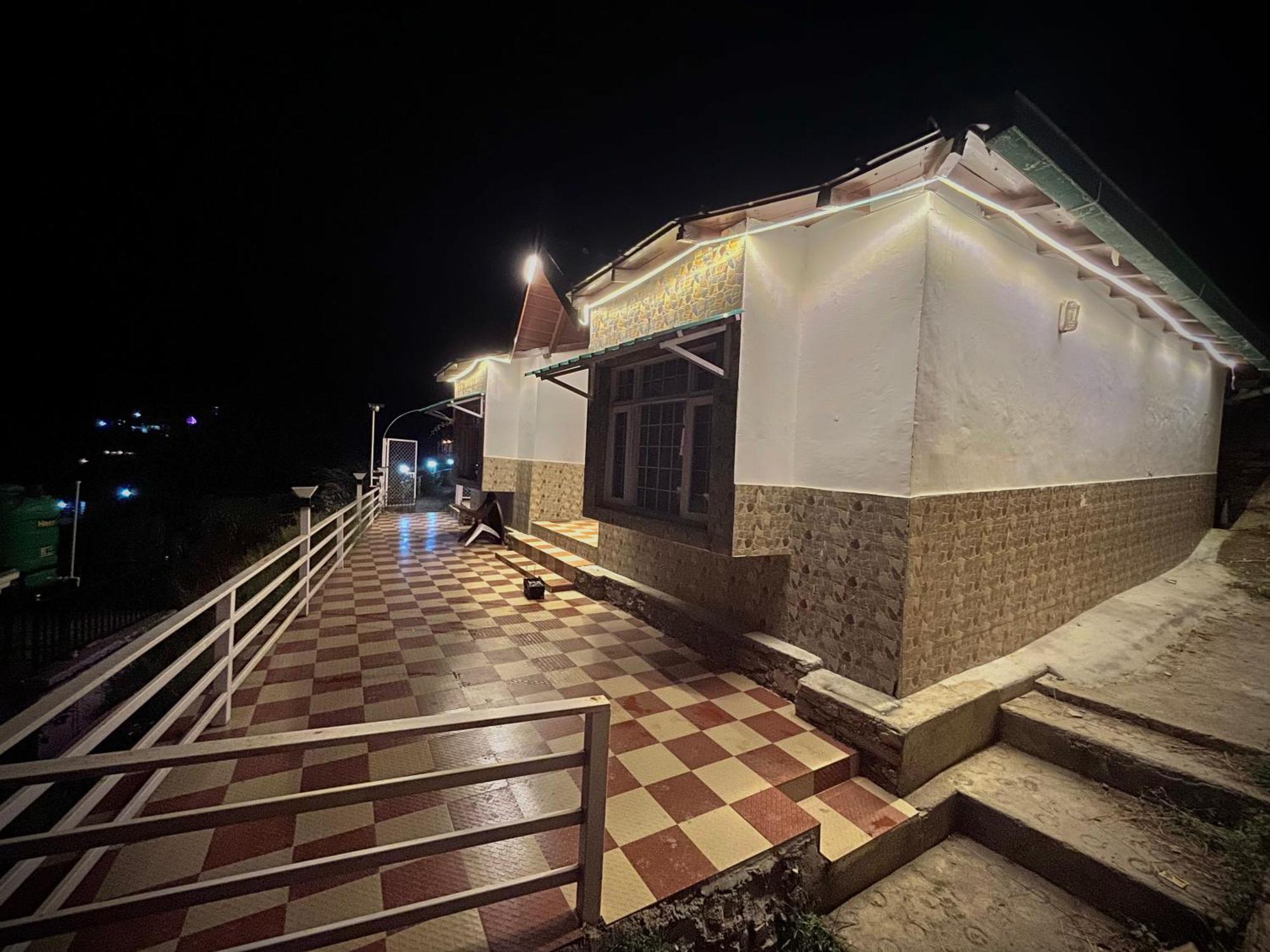 Himalayanblues Cottages&Stays Муктесвар Екстериор снимка